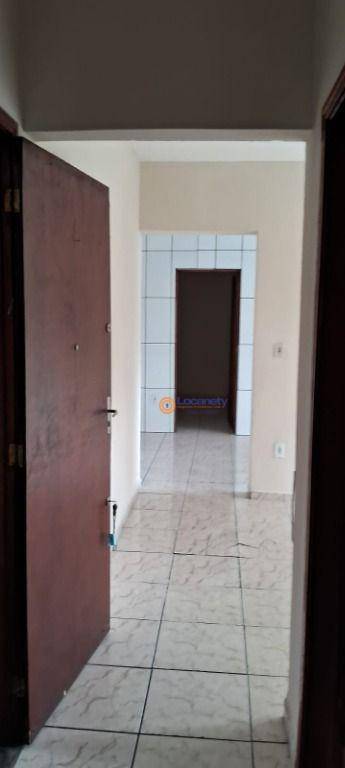 Apartamento para alugar com 2 quartos, 76m² - Foto 1