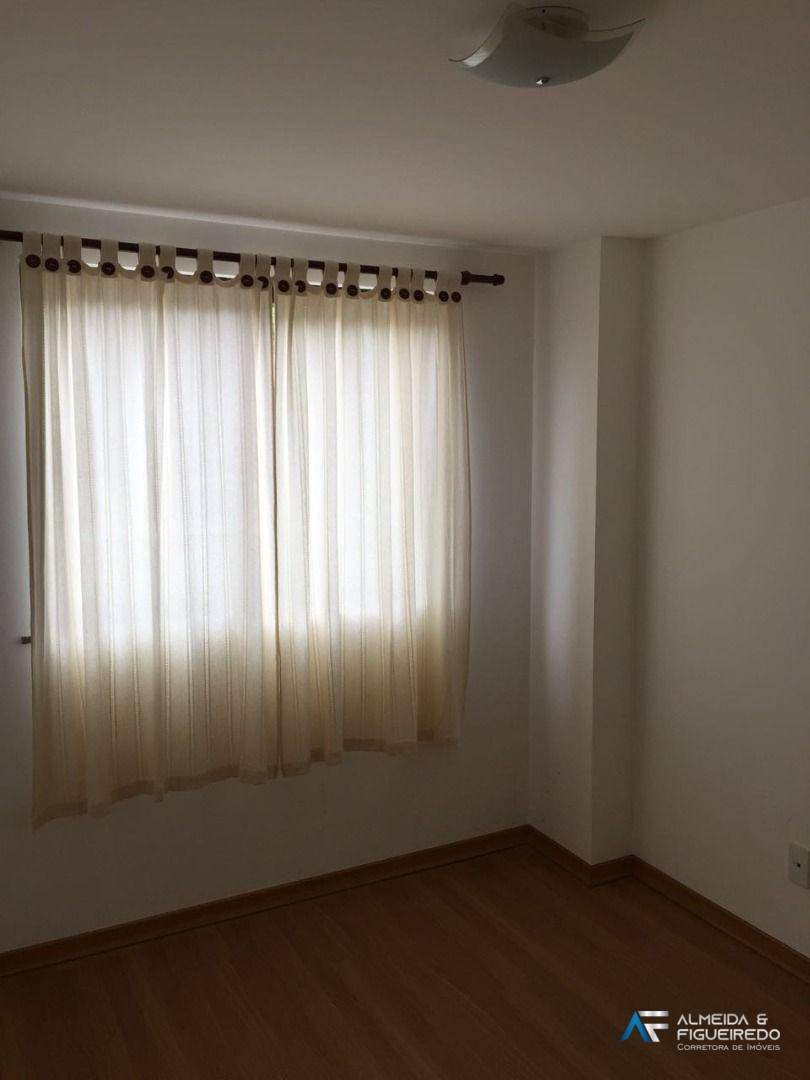 Apartamento para alugar com 2 quartos, 68m² - Foto 19