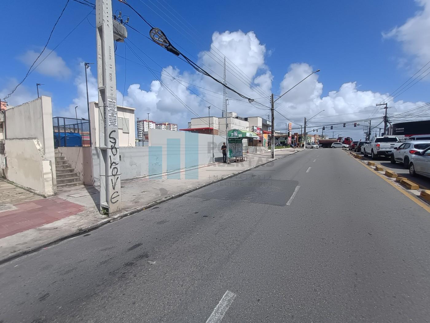 Casa para alugar com 6 quartos, 247m² - Foto 7
