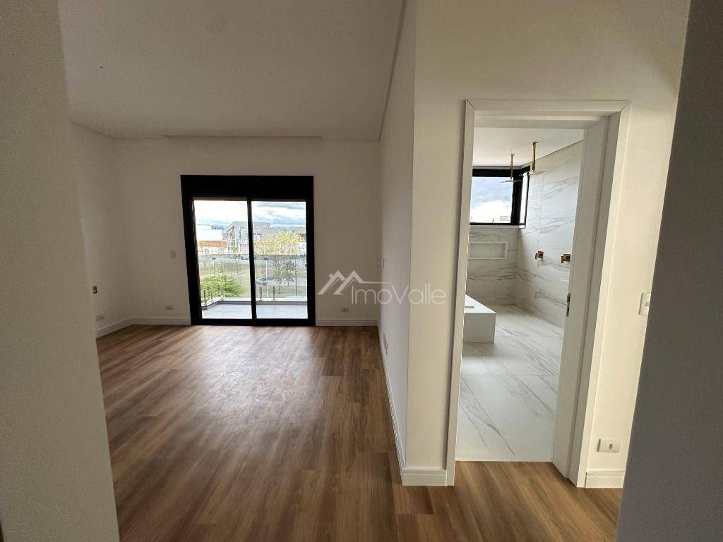 Casa de Condomínio à venda com 4 quartos, 400m² - Foto 17