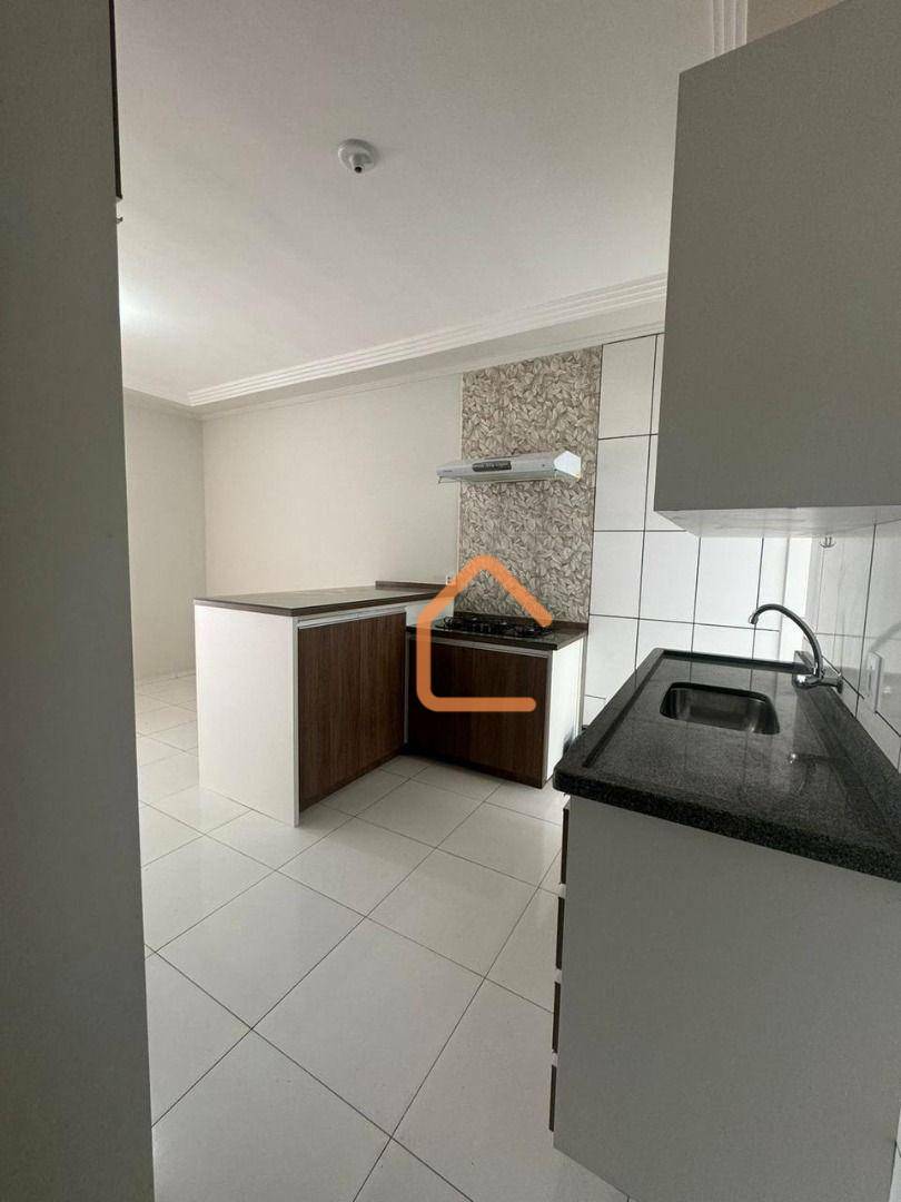 Apartamento à venda com 2 quartos, 75m² - Foto 5