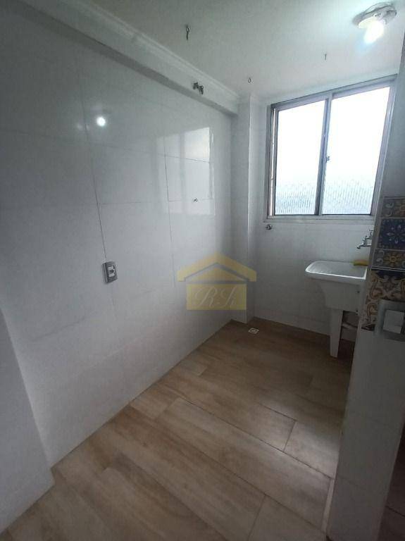 Apartamento à venda com 2 quartos, 60m² - Foto 17