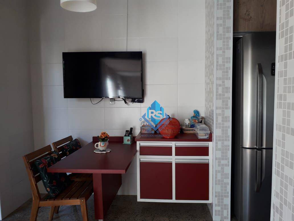 Sobrado à venda com 3 quartos, 240m² - Foto 6