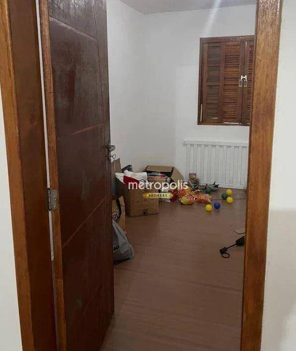 Sobrado à venda com 5 quartos, 250m² - Foto 2