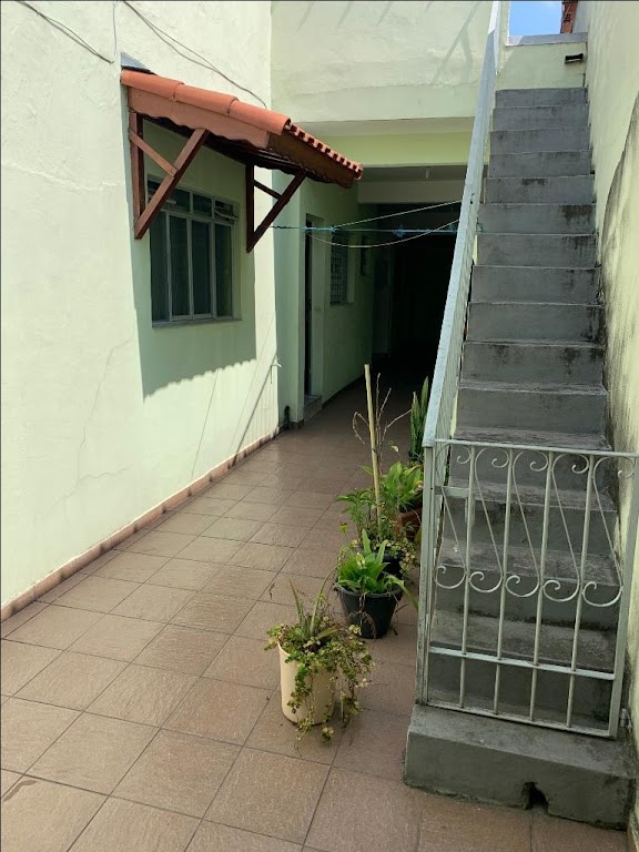 Casa à venda com 3 quartos, 180m² - Foto 8