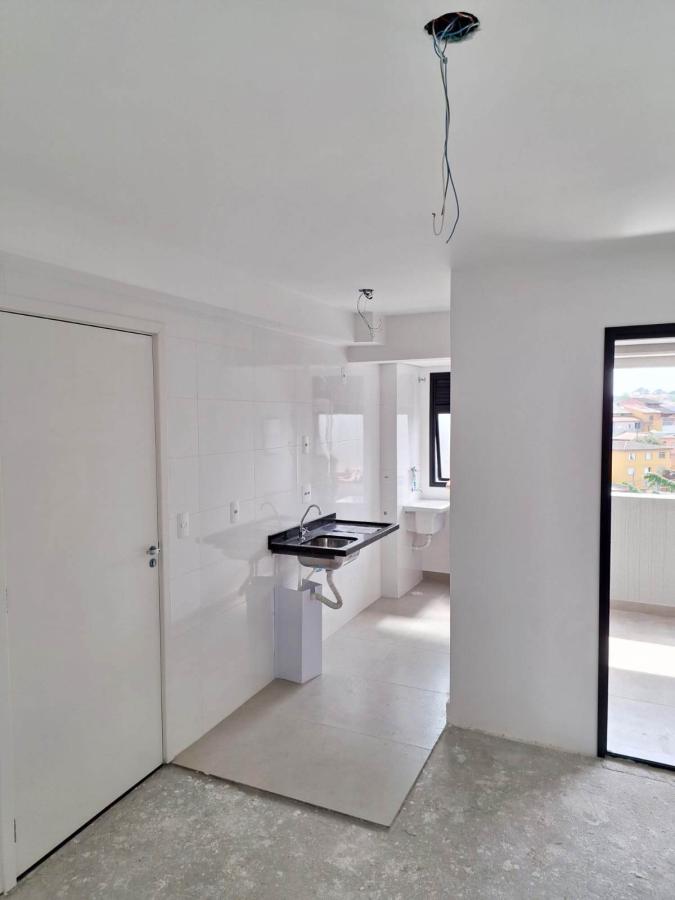 Apartamento à venda com 2 quartos, 40m² - Foto 2