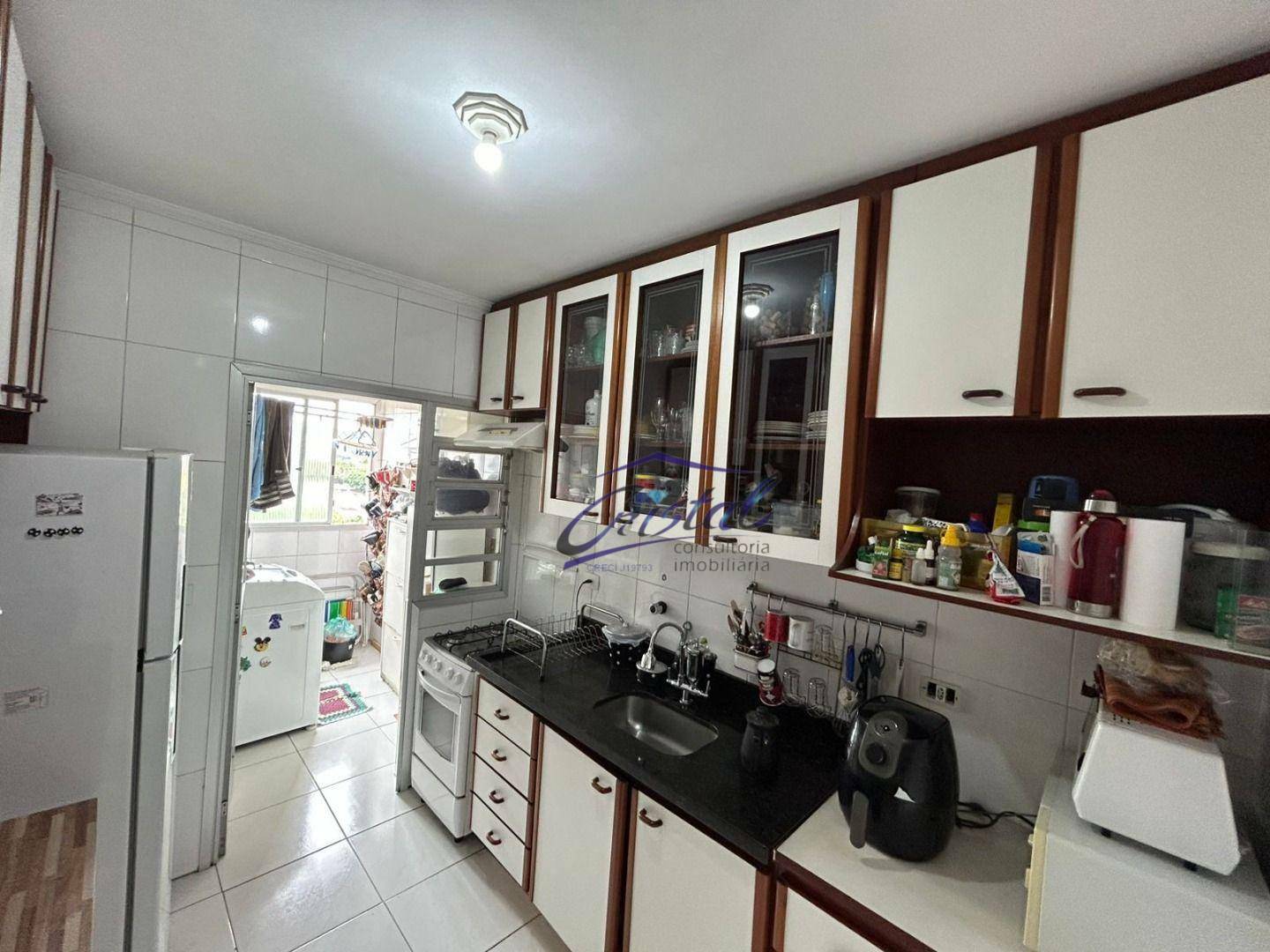 Apartamento à venda com 2 quartos, 60m² - Foto 4