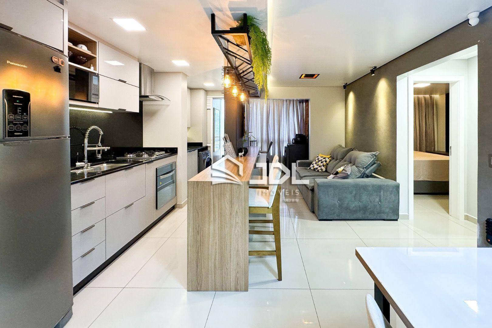 Apartamento à venda com 2 quartos, 57m² - Foto 1