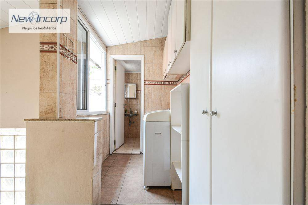 Casa à venda com 3 quartos, 200m² - Foto 42