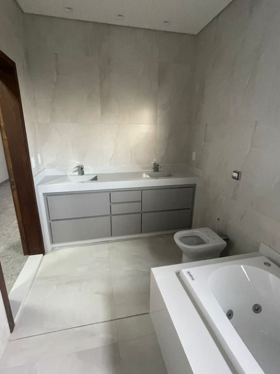 Casa de Condomínio à venda com 3 quartos, 211m² - Foto 17