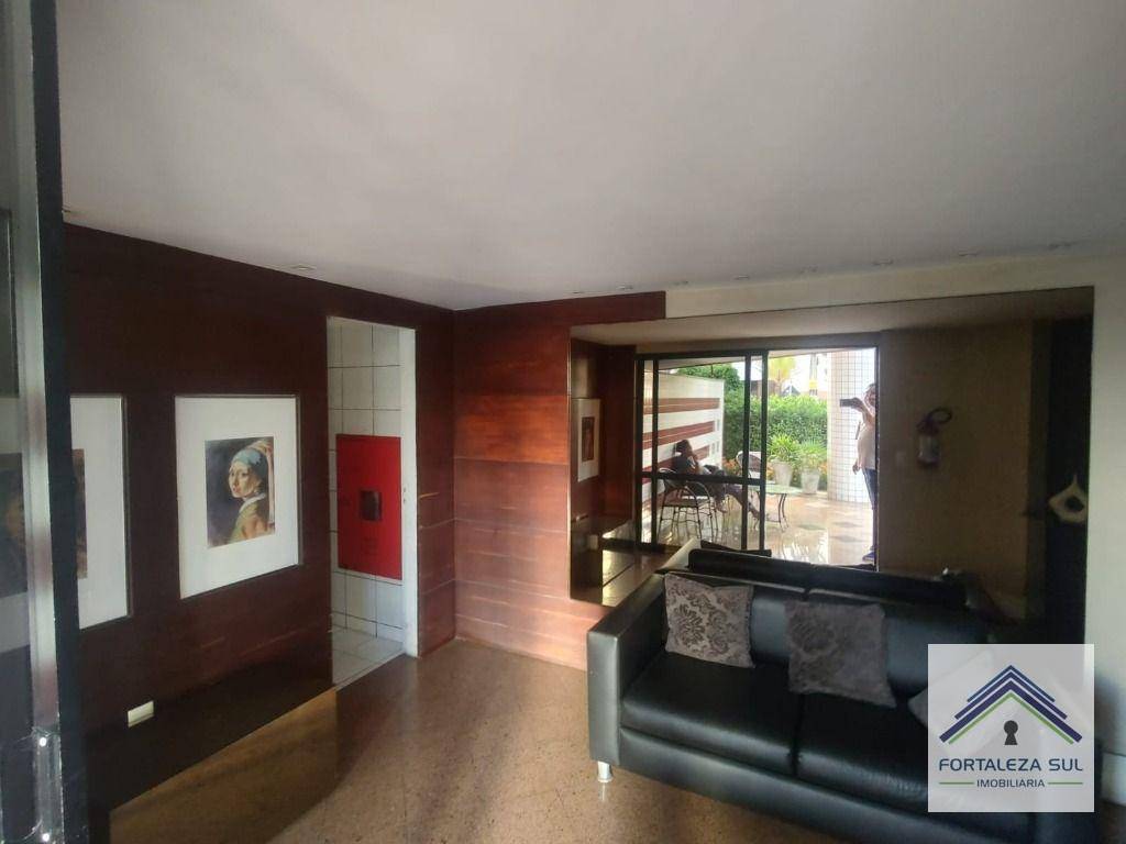 Apartamento à venda com 3 quartos, 164m² - Foto 7