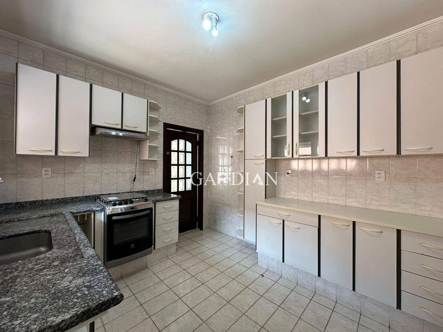 Sobrado à venda com 3 quartos, 277m² - Foto 23