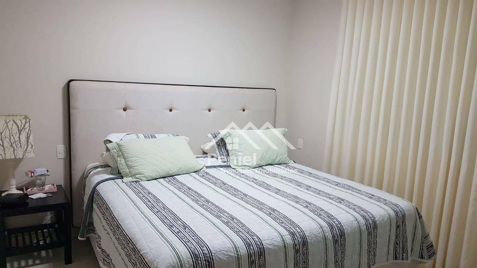 Apartamento à venda com 3 quartos, 218m² - Foto 18