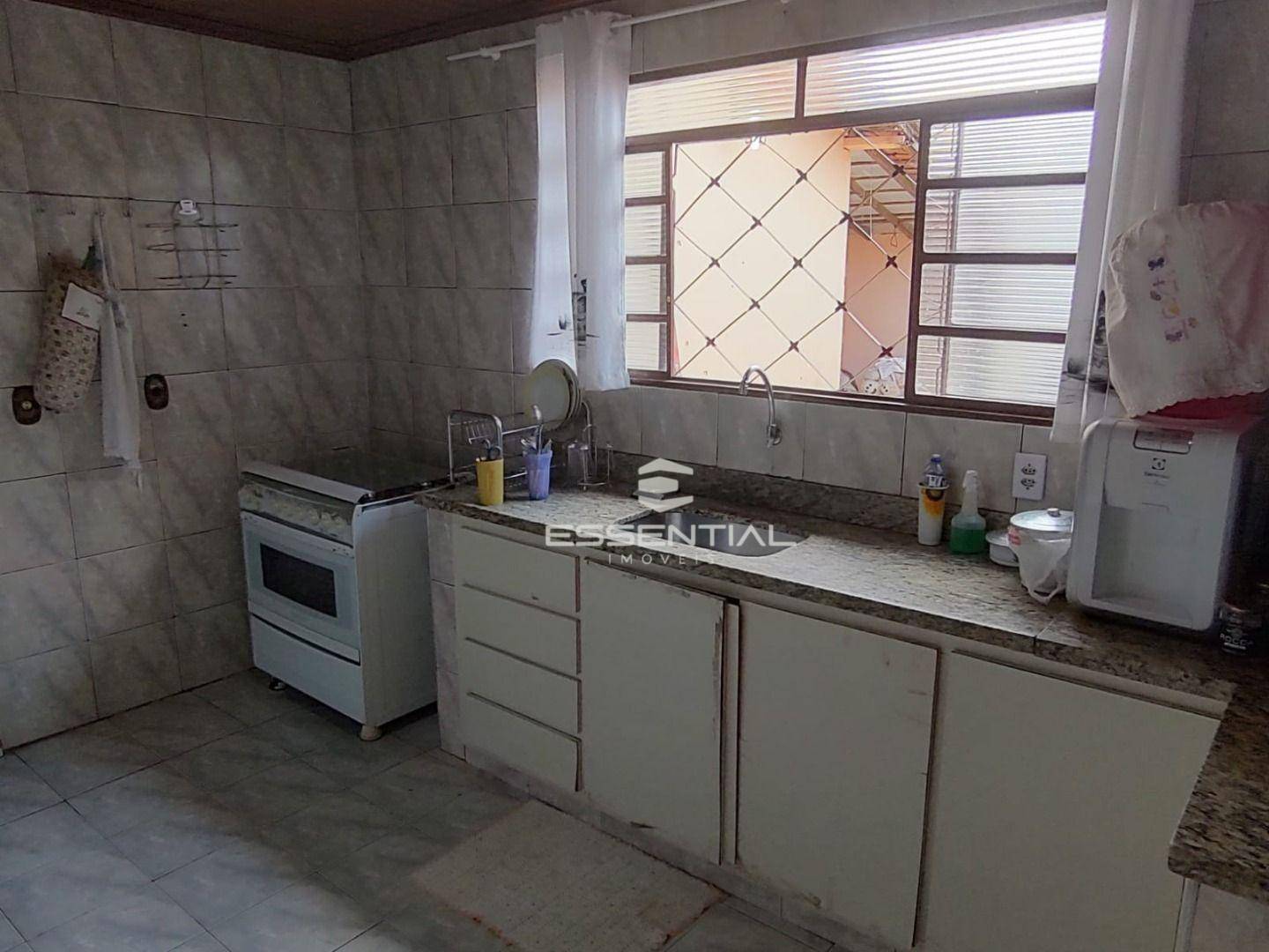 Casa à venda com 4 quartos, 170m² - Foto 9