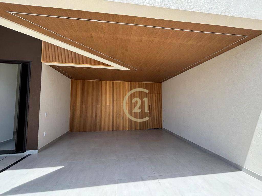 Casa de Condomínio à venda com 3 quartos, 195m² - Foto 1