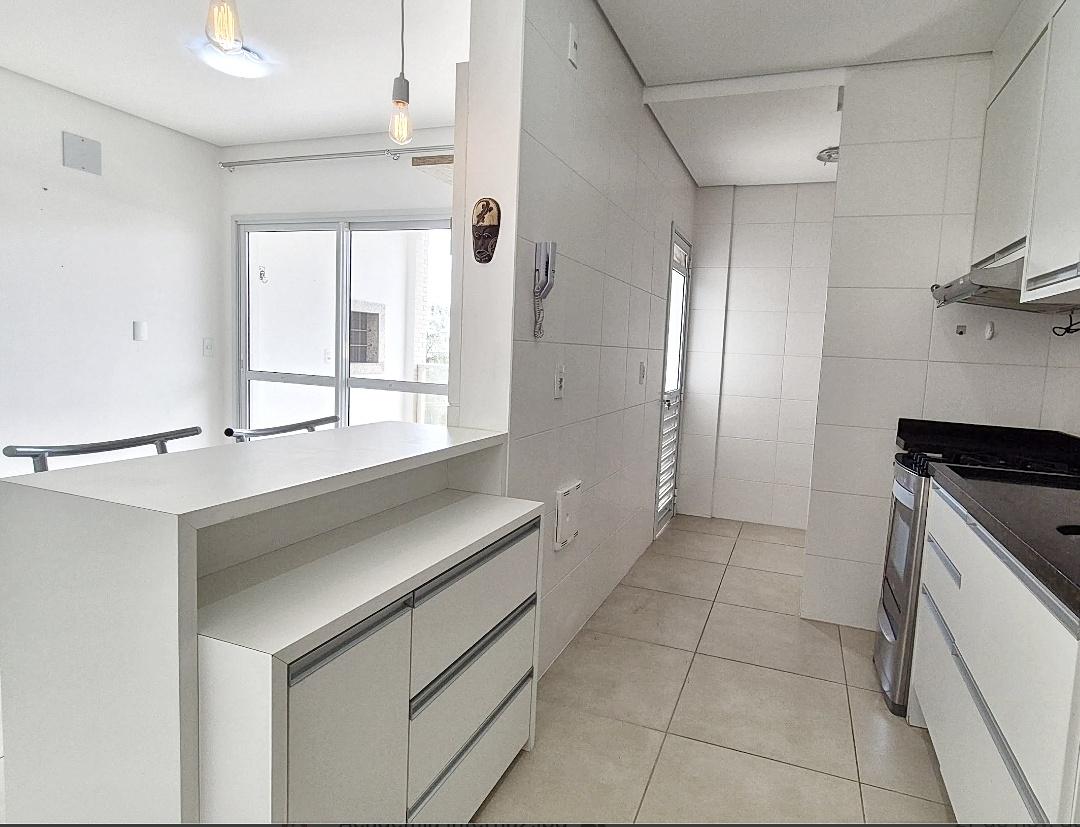 Apartamento à venda com 2 quartos, 76m² - Foto 9