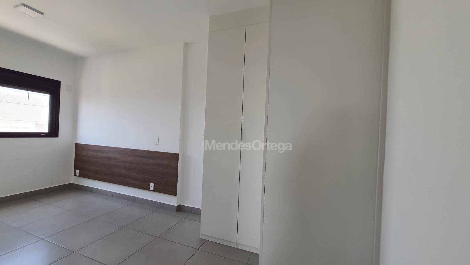 Apartamento para alugar com 3 quartos, 125m² - Foto 15