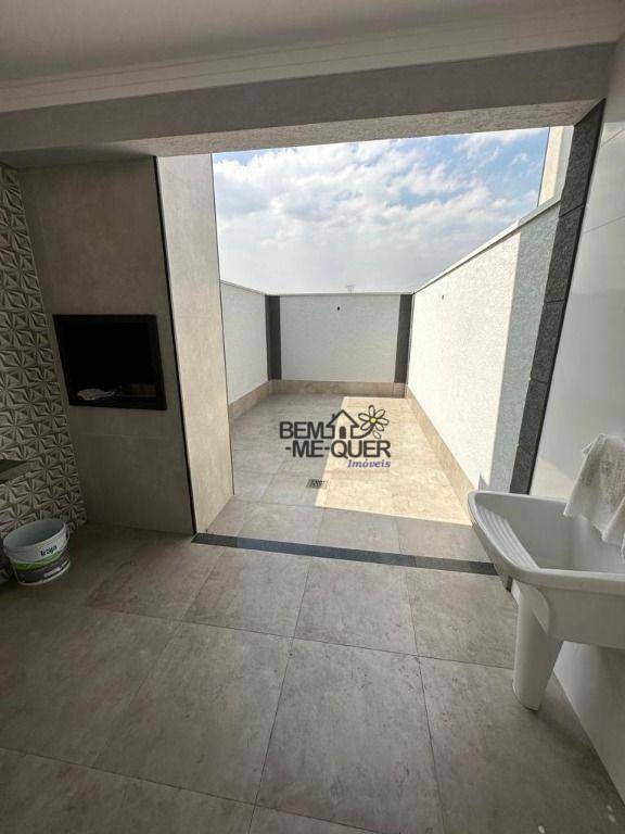 Sobrado à venda com 3 quartos, 160m² - Foto 2