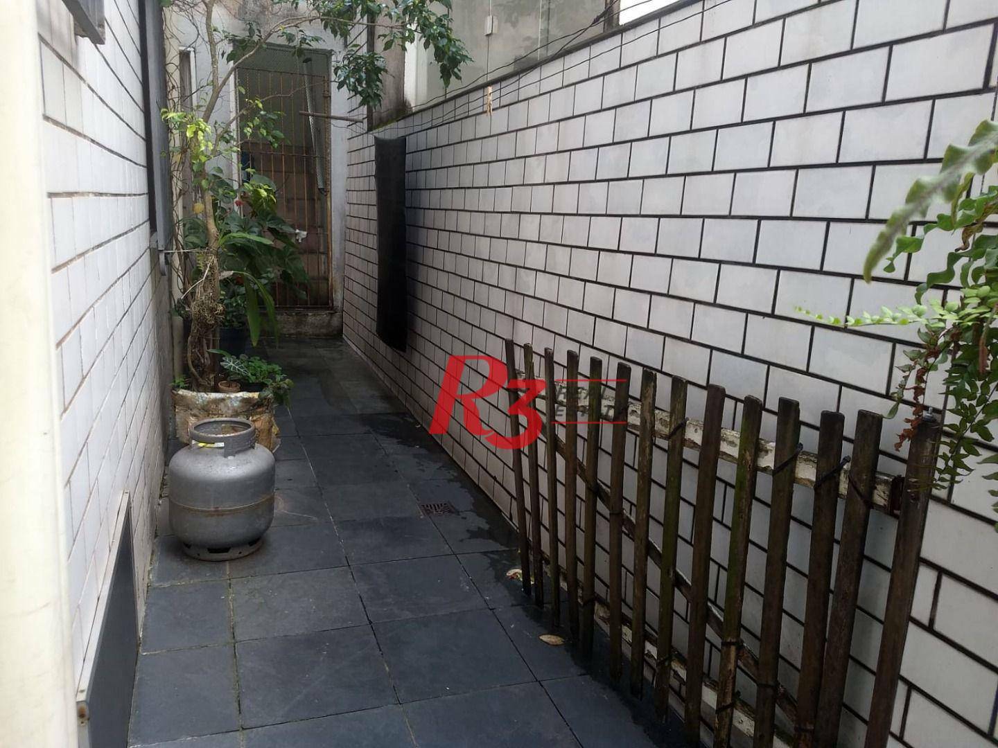 Casa à venda com 3 quartos, 174m² - Foto 14