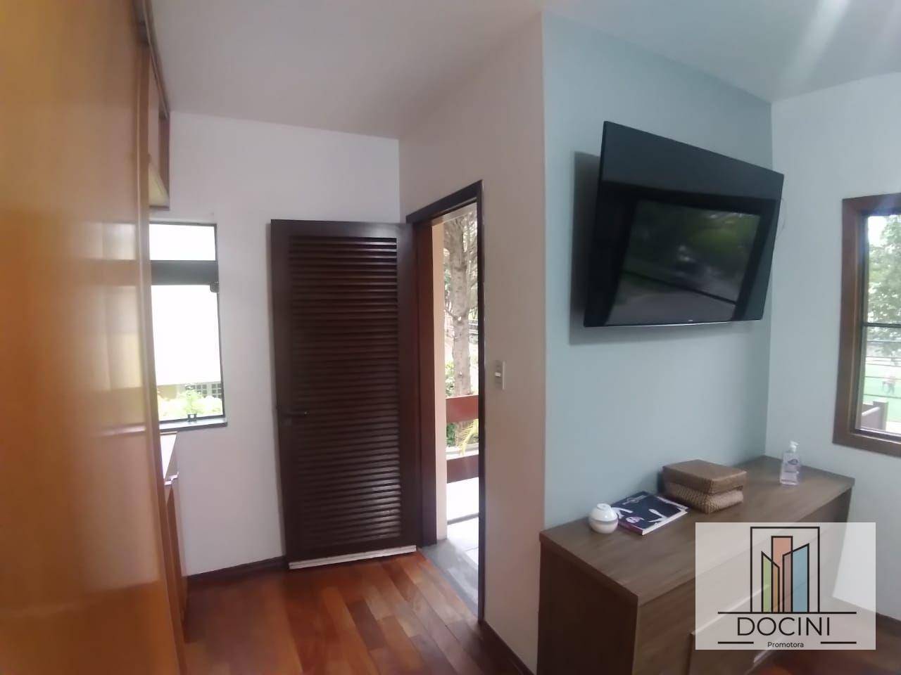 Casa para alugar com 3 quartos, 360M2 - Foto 12