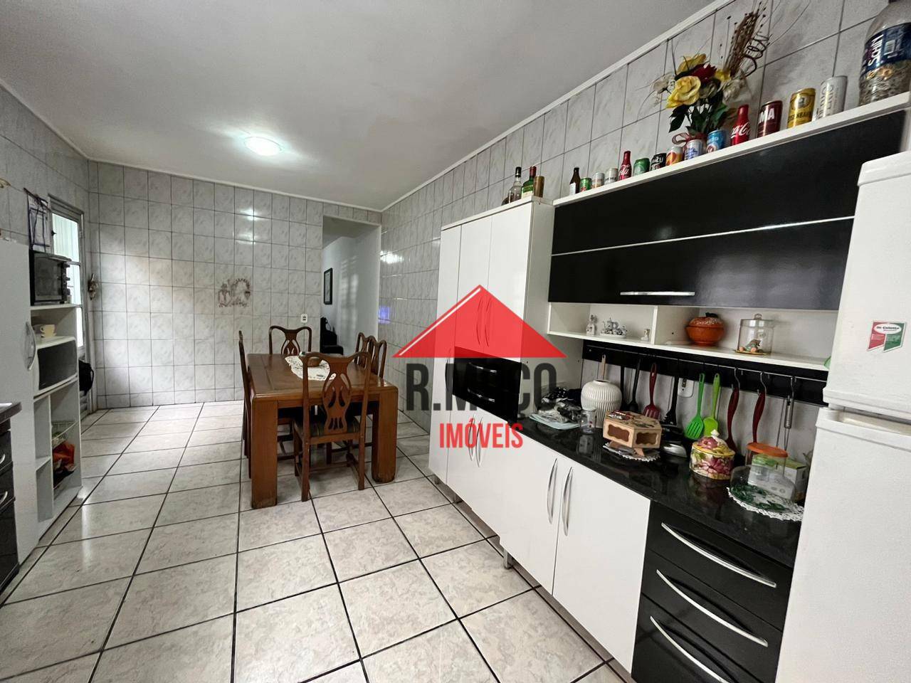 Sobrado à venda com 3 quartos, 300m² - Foto 4