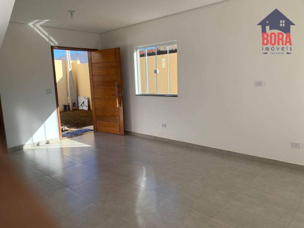 Casa à venda com 3 quartos, 108m² - Foto 4