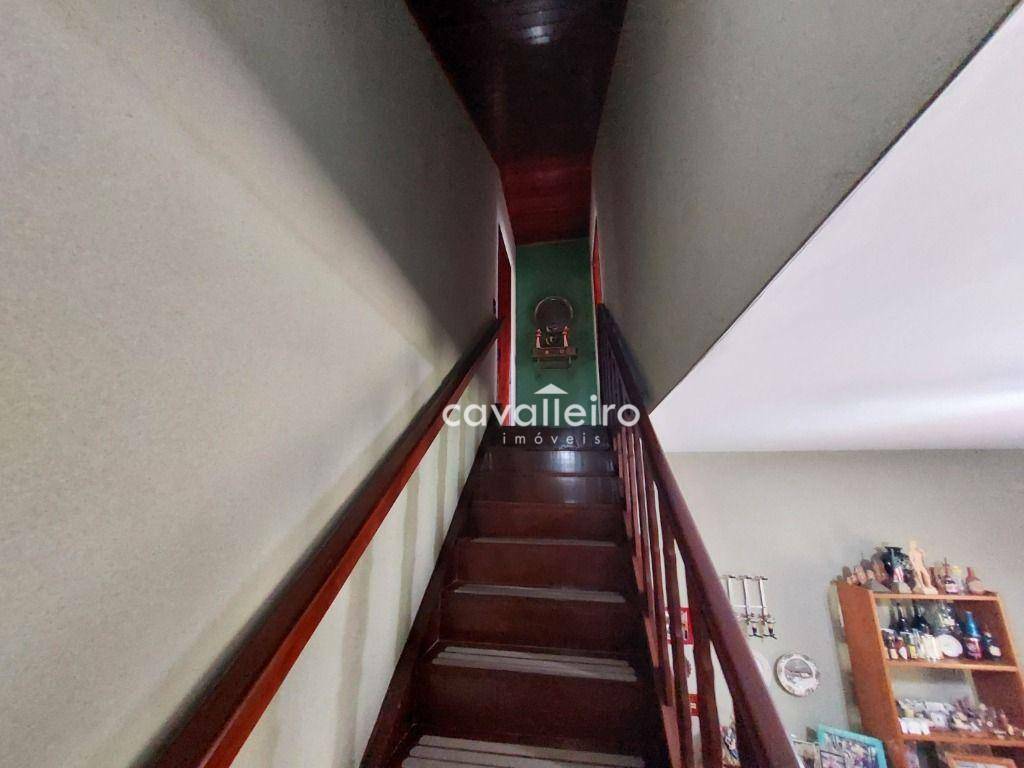 Casa à venda com 3 quartos, 300m² - Foto 14