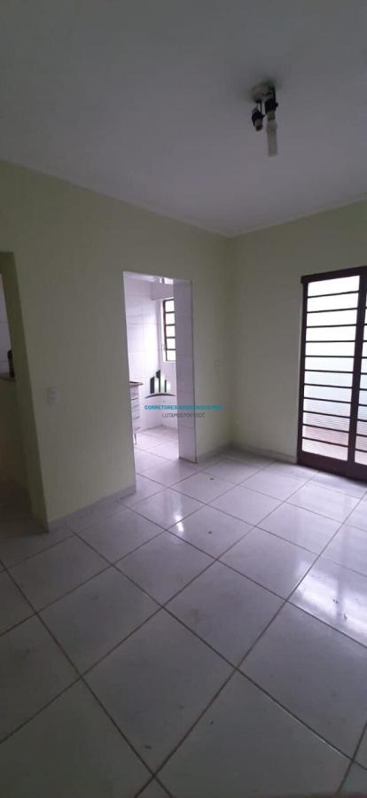 Casa para alugar com 3 quartos, 240m² - Foto 21