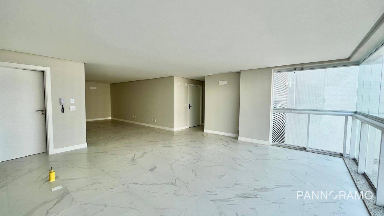 Apartamento à venda com 3 quartos, 137m² - Foto 10