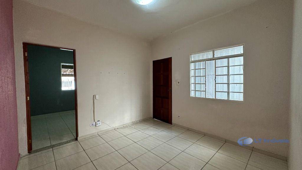 Casa à venda com 2 quartos, 99m² - Foto 7