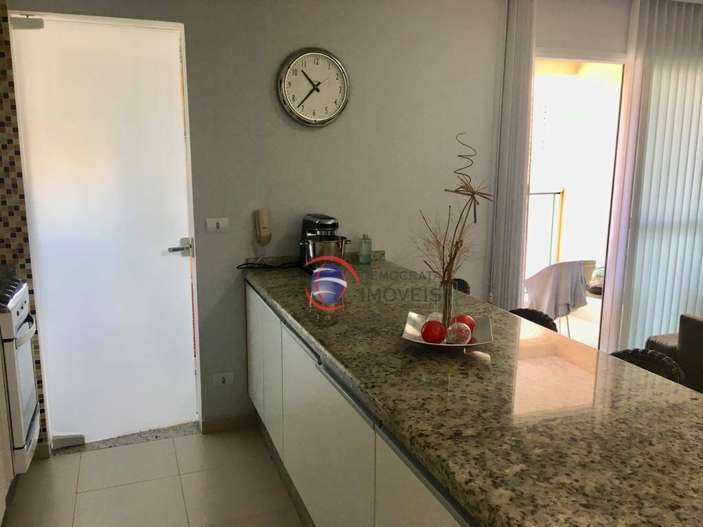 Apartamento à venda com 3 quartos, 85m² - Foto 17