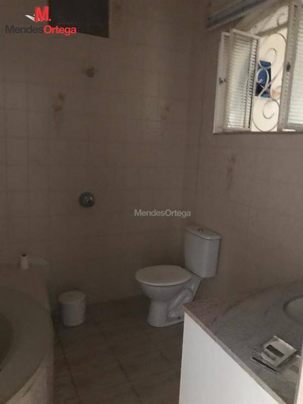 Casa para alugar com 3 quartos, 204m² - Foto 12