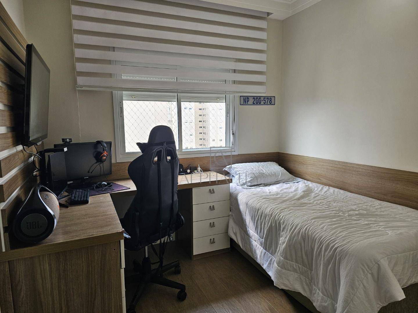 Apartamento à venda com 3 quartos, 158m² - Foto 14