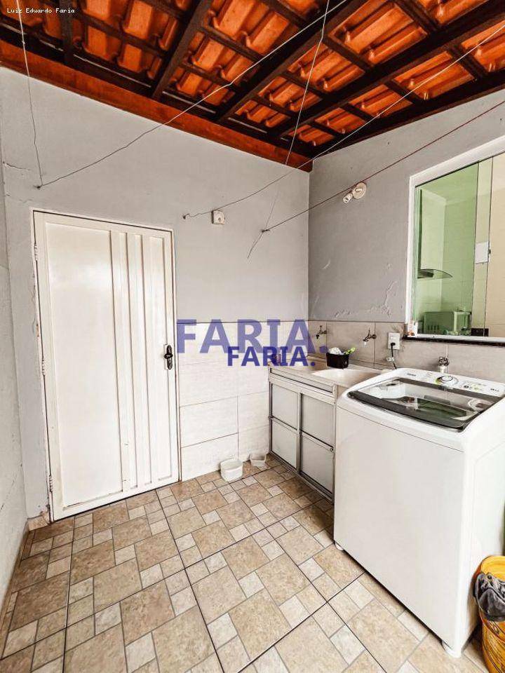 Casa à venda com 3 quartos, 175m² - Foto 15