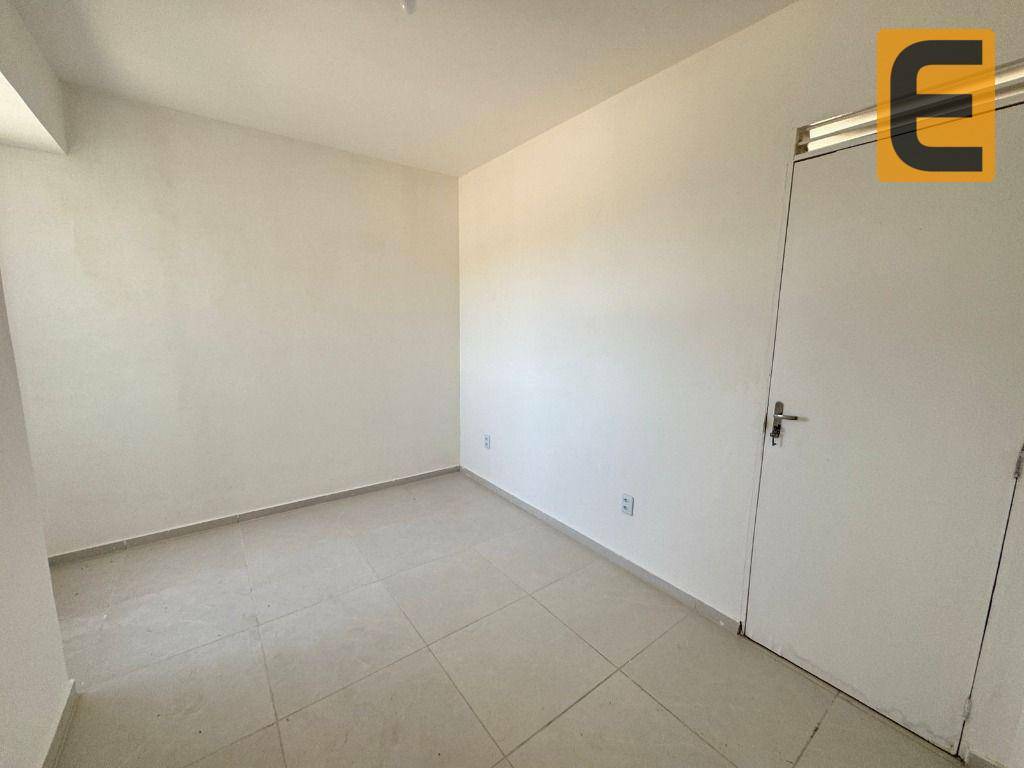 Apartamento para alugar com 3 quartos, 107m² - Foto 12