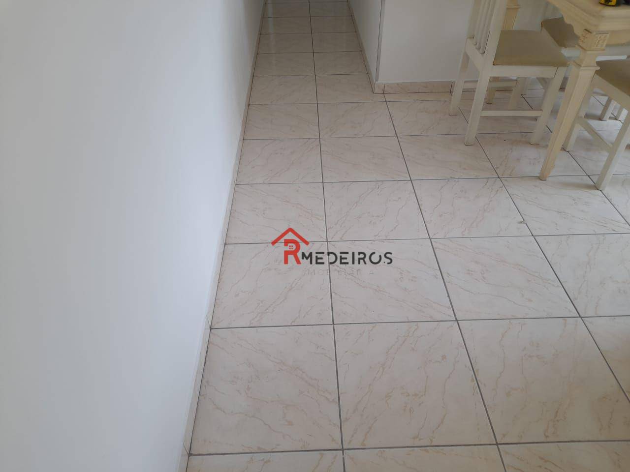 Apartamento à venda com 2 quartos, 70m² - Foto 9