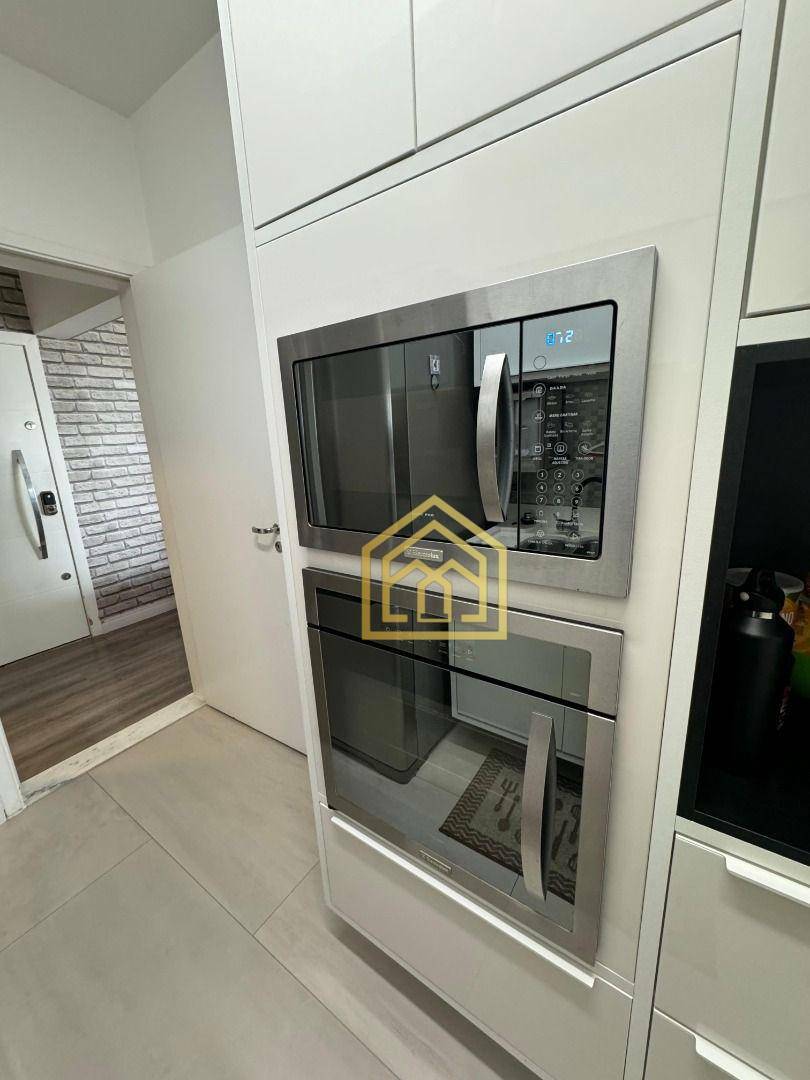 Apartamento à venda com 3 quartos, 116m² - Foto 11