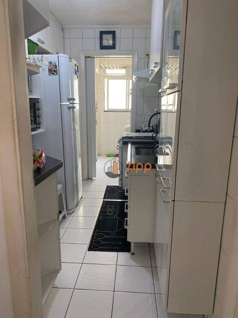 Apartamento à venda com 3 quartos, 74m² - Foto 10