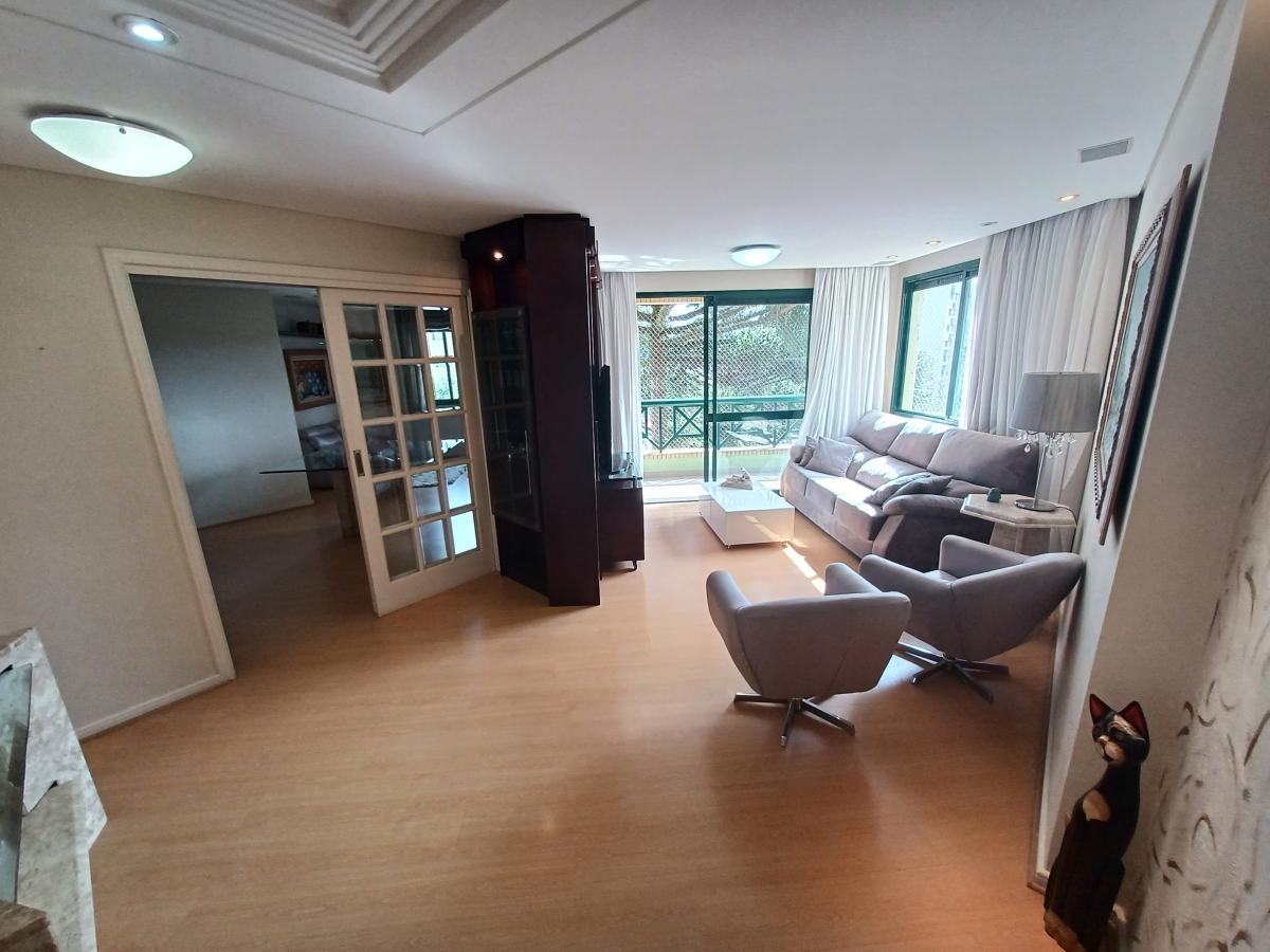 Apartamento à venda com 3 quartos, 150m² - Foto 6