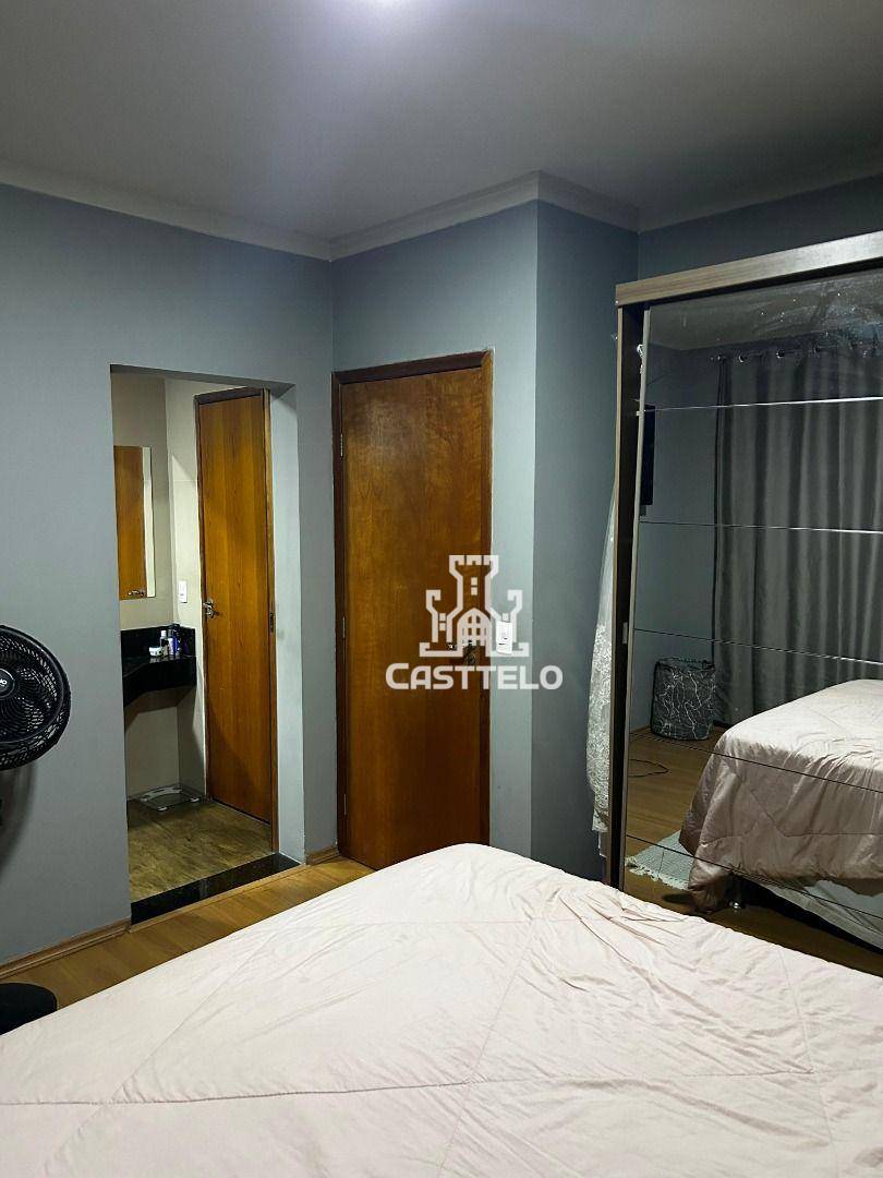 Sobrado à venda com 4 quartos, 180m² - Foto 12