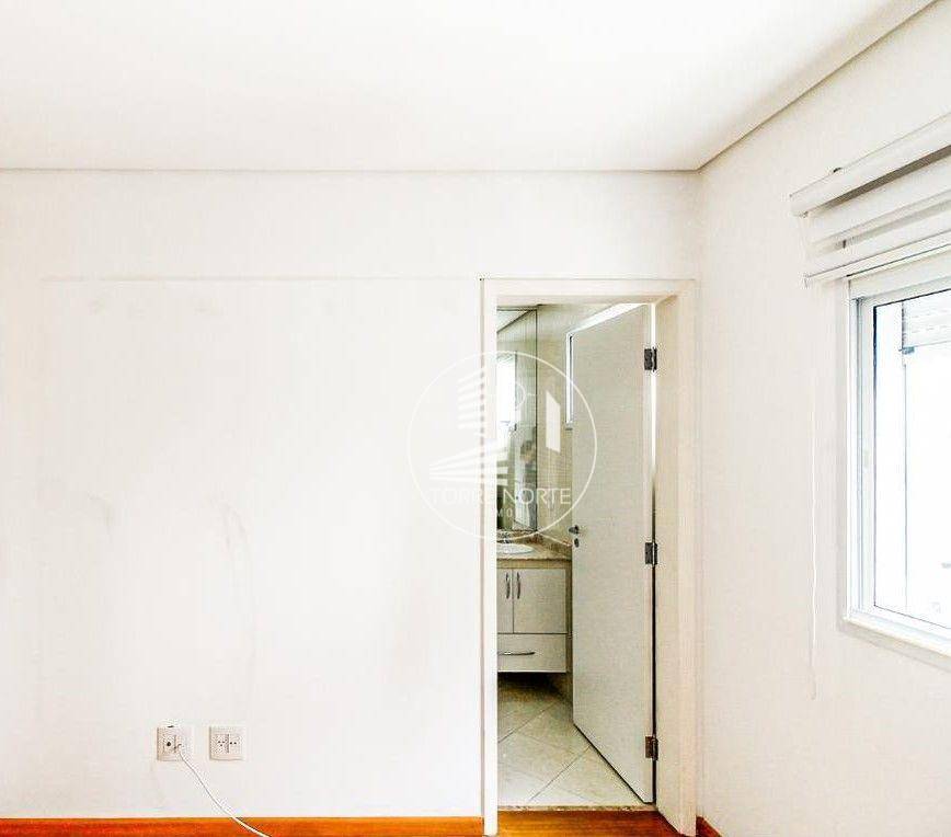 Apartamento à venda com 3 quartos, 185m² - Foto 6