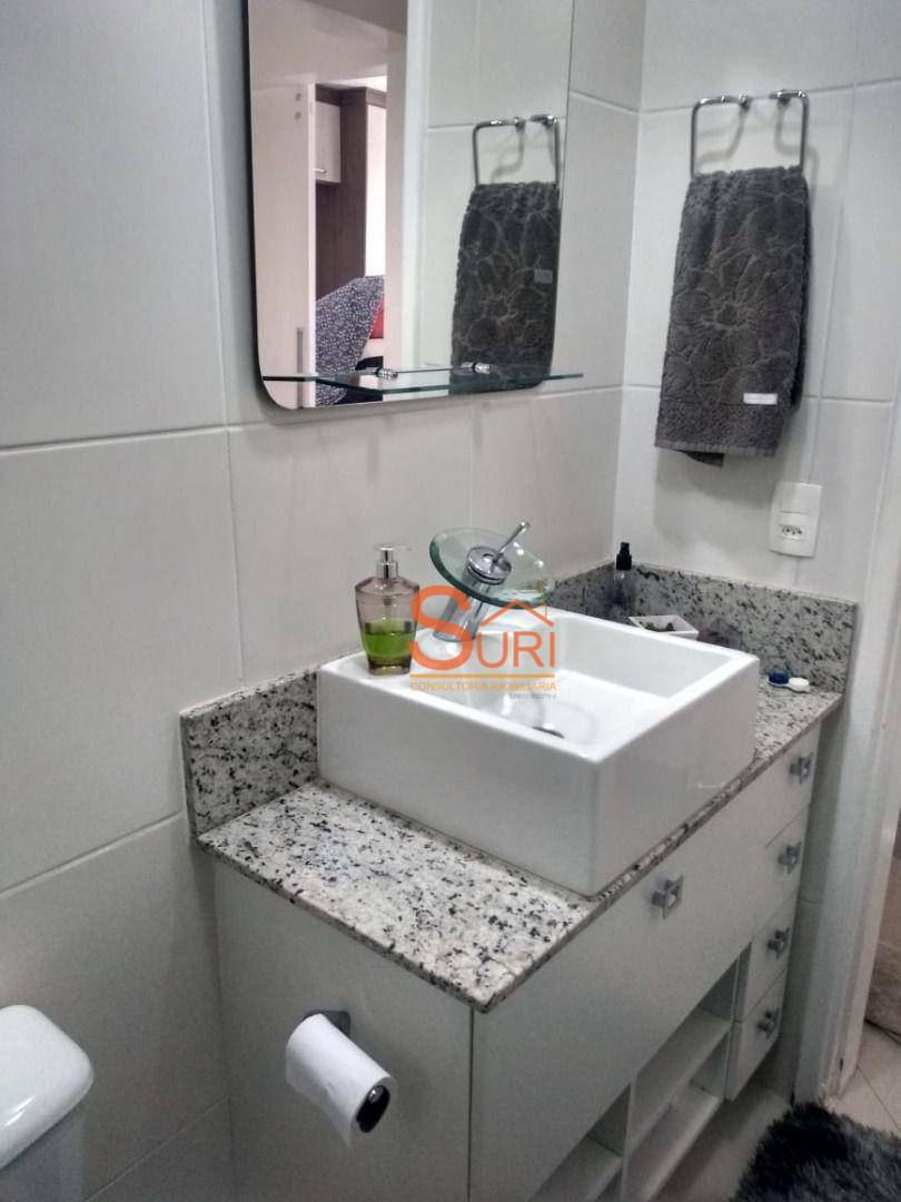 Apartamento à venda com 2 quartos, 70m² - Foto 4