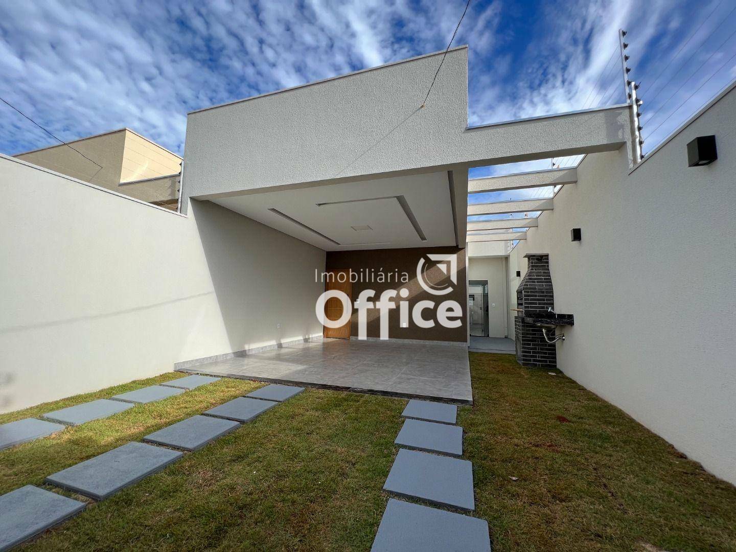 Casa à venda com 3 quartos, 104m² - Foto 1