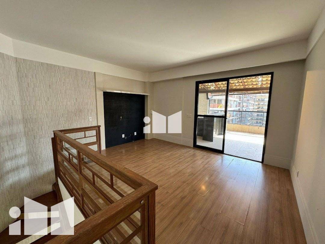 Cobertura à venda com 3 quartos, 250m² - Foto 8