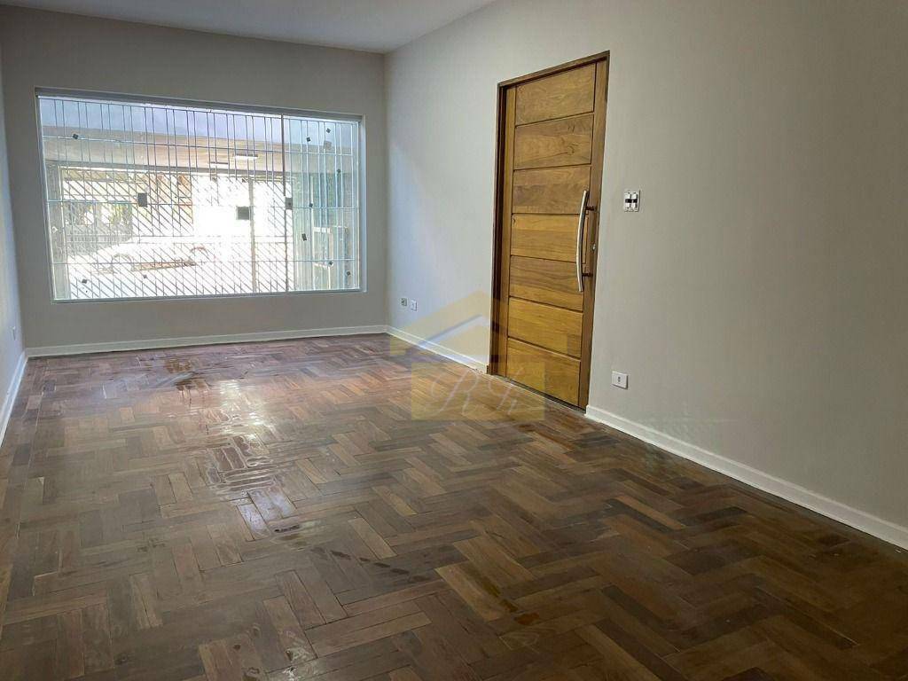 Sobrado à venda com 4 quartos, 240m² - Foto 2