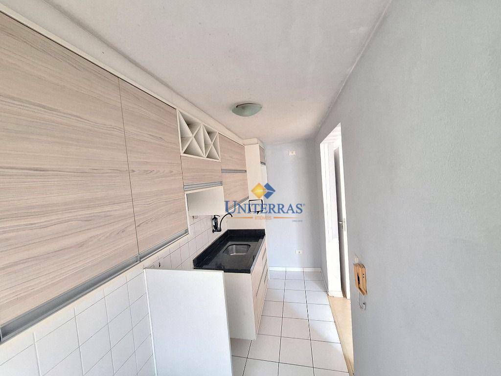 Apartamento à venda com 2 quartos, 42m² - Foto 12