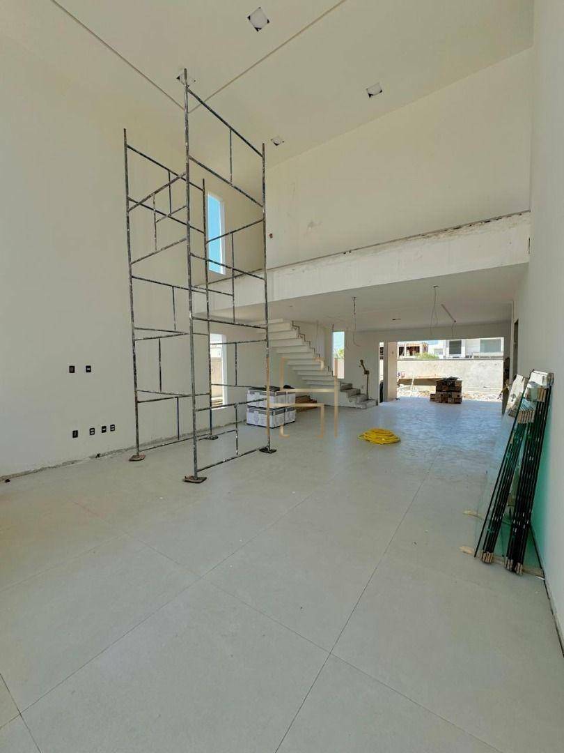 Casa de Condomínio à venda com 4 quartos, 375m² - Foto 6