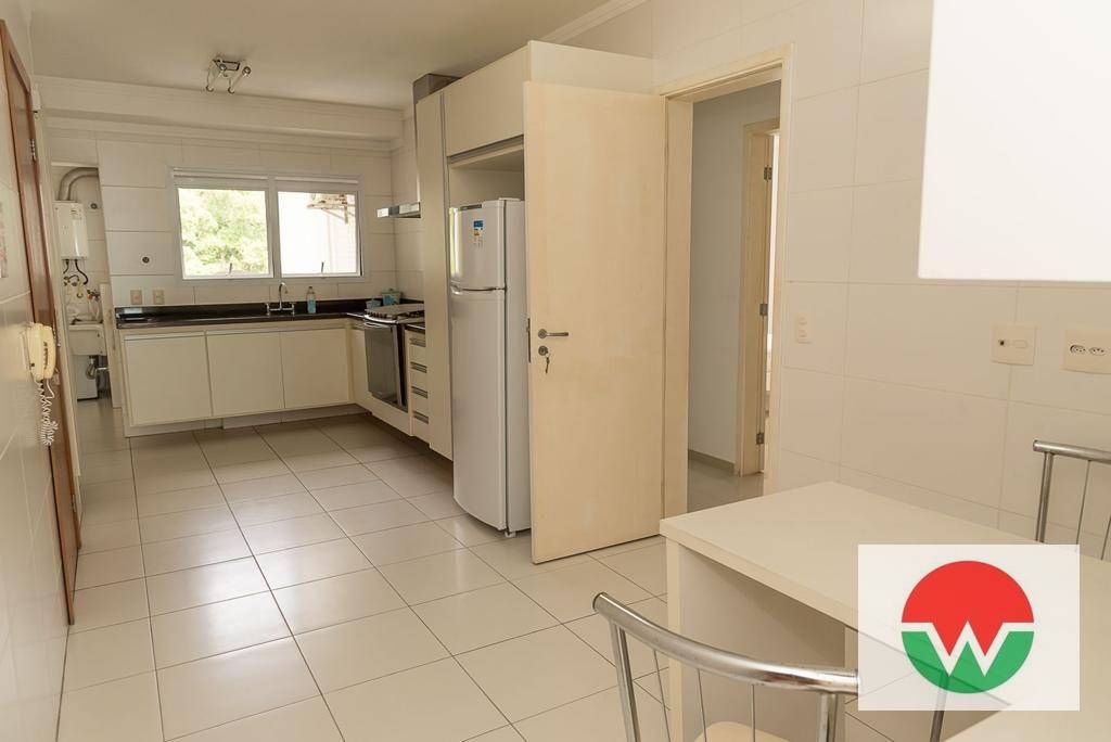 Apartamento à venda com 3 quartos, 203m² - Foto 35