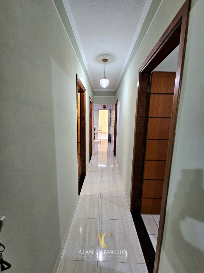 Casa à venda com 3 quartos, 200m² - Foto 4