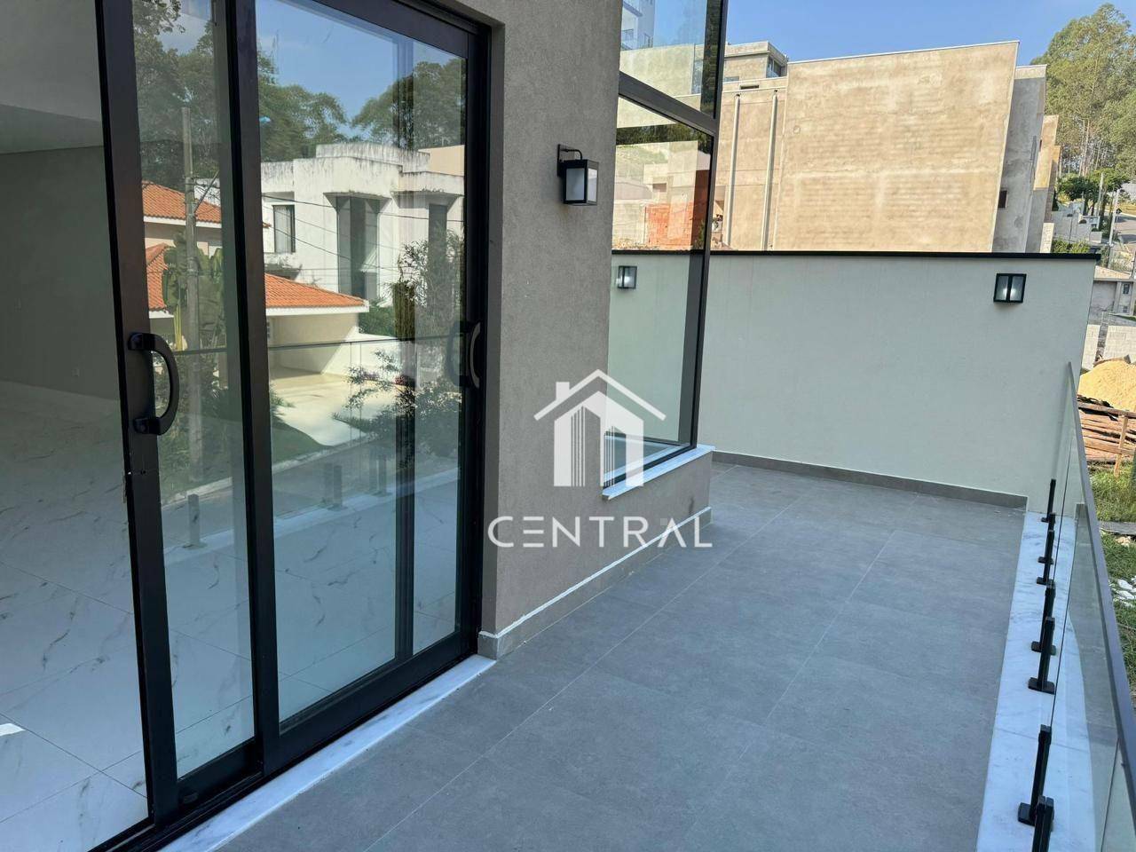 Casa à venda com 3 quartos, 382m² - Foto 8